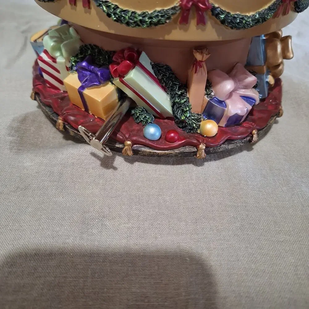 PartyLite Musical Glowing Christmas Tree P7920 Tea Light Candle Holder Works 15